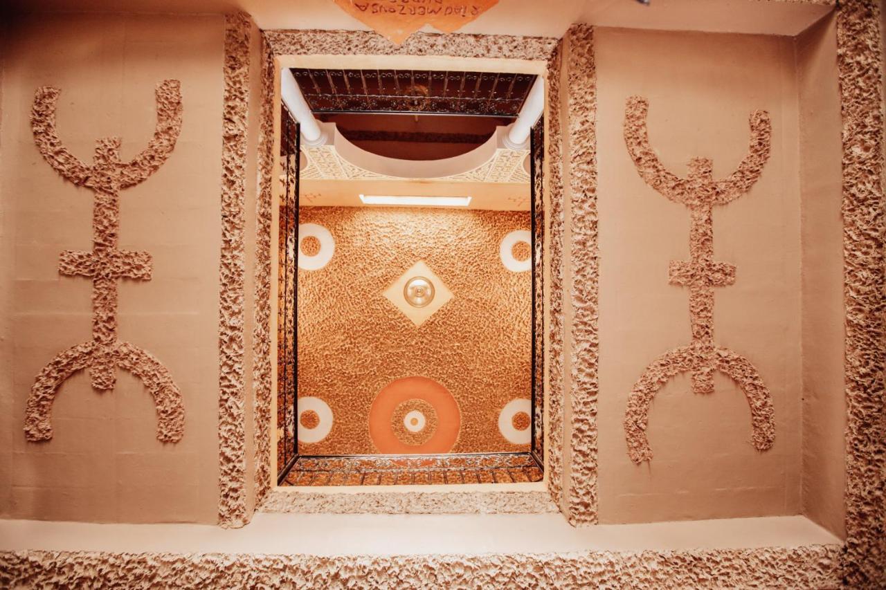Traditional Riad Merzouga Dunes Exterior photo