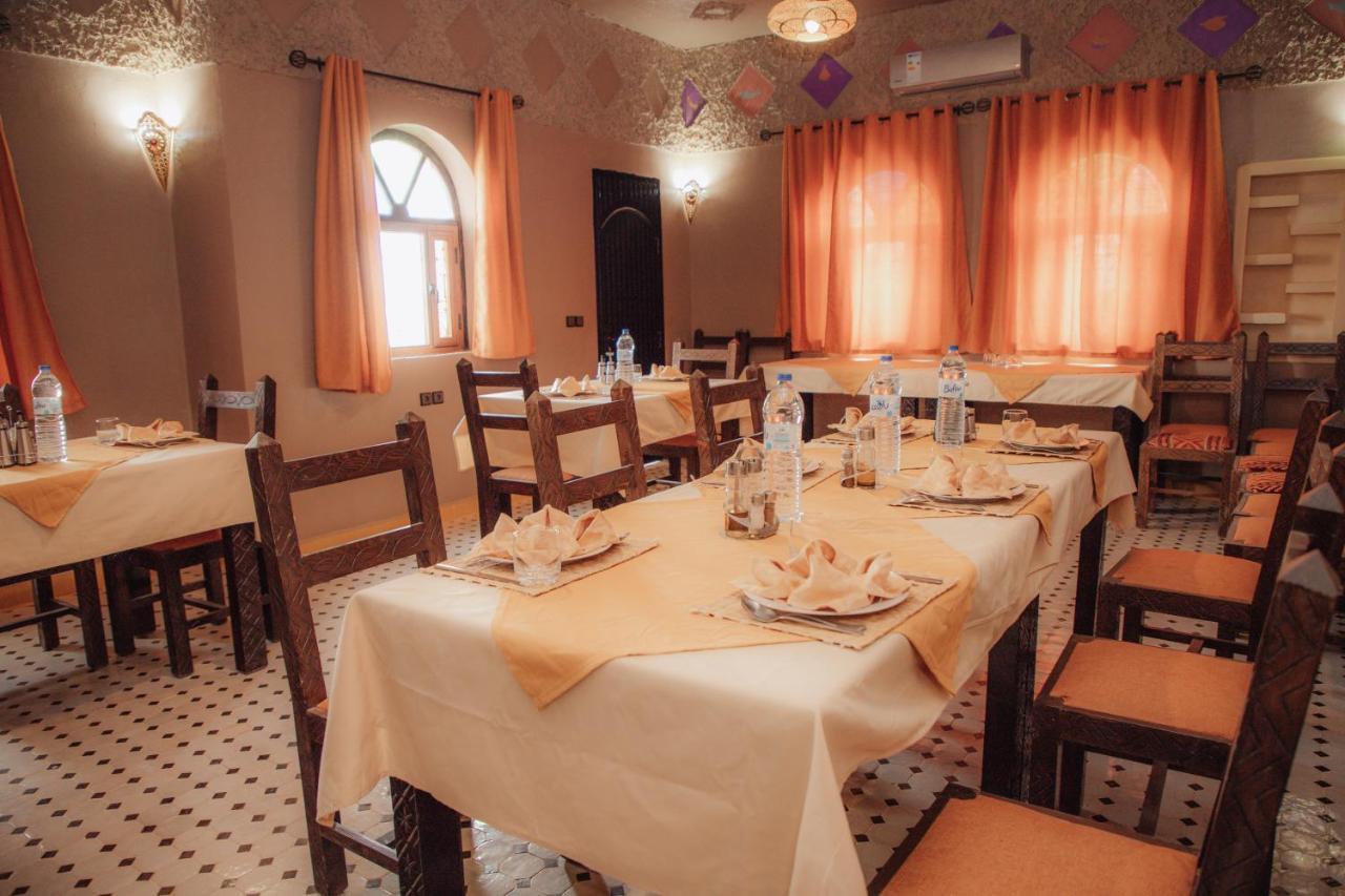 Traditional Riad Merzouga Dunes Exterior photo