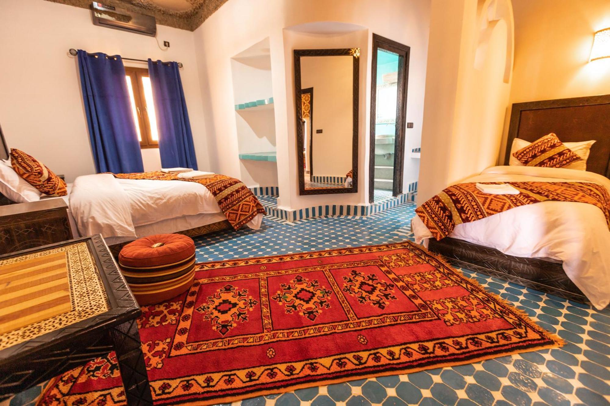 Traditional Riad Merzouga Dunes Exterior photo