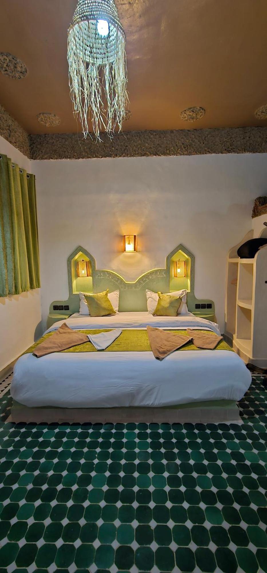 Traditional Riad Merzouga Dunes Exterior photo