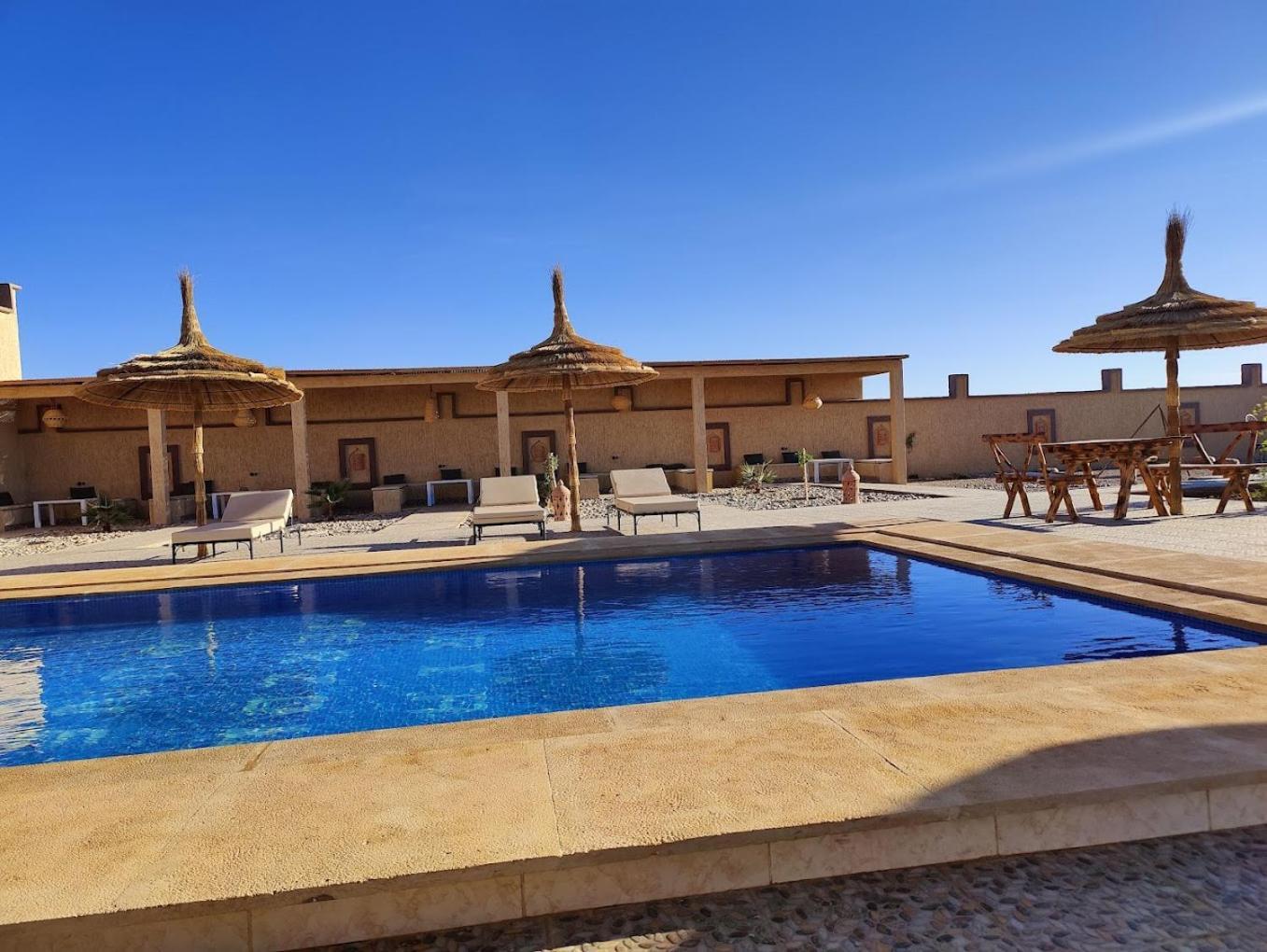 Traditional Riad Merzouga Dunes Exterior photo